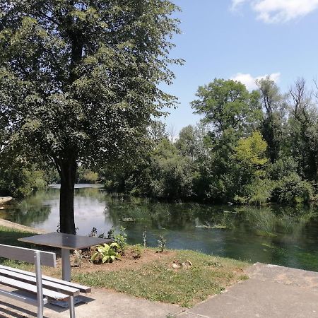 Mreznicki Mozaik Apartment Duga Resa Bagian luar foto