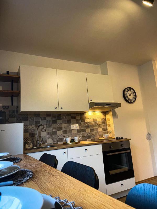 Mreznicki Mozaik Apartment Duga Resa Bagian luar foto