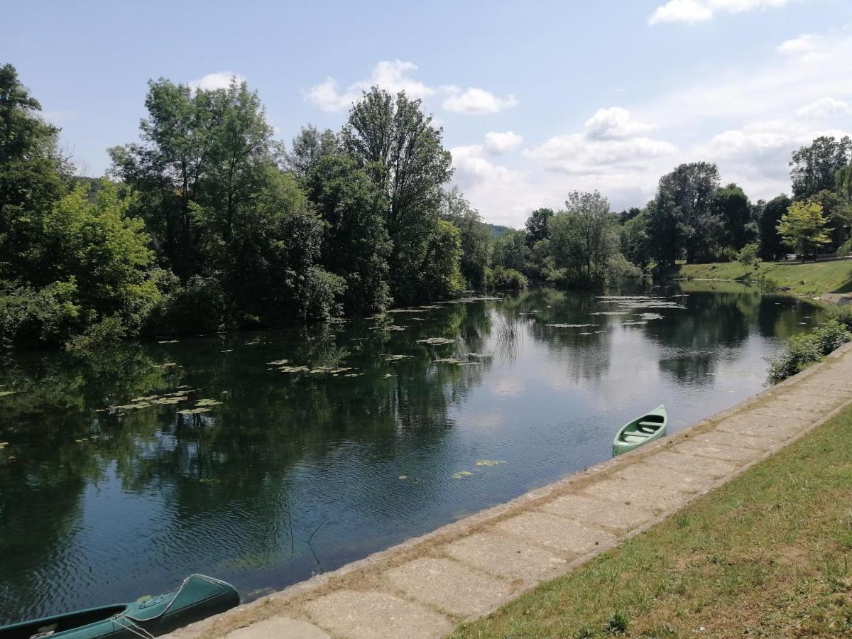 Mreznicki Mozaik Apartment Duga Resa Bagian luar foto